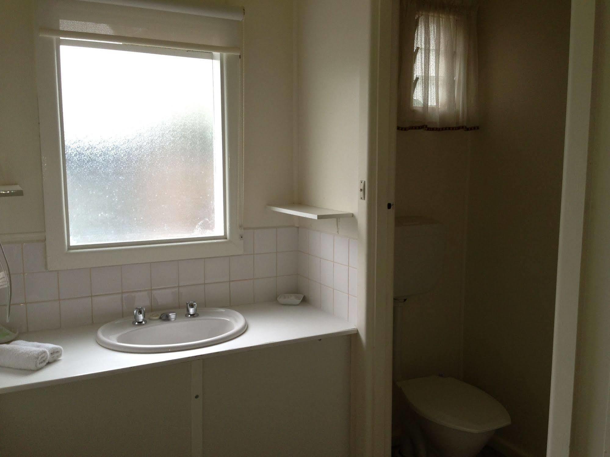 Phillip Island Cottages Cowes Extérieur photo